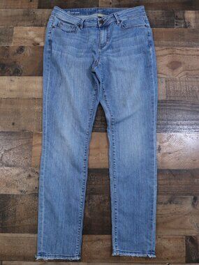 LOFT Outlet Womans Size 8 Curvy Skinny Jeans Light Wash Raw Hem Ann Taylor